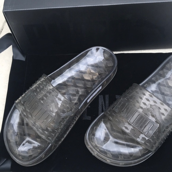 NWT Fenty Puma Jelly Slide Arctic Dust WMNS - Picture 5 of 6